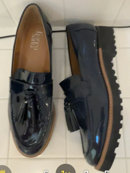New Frank Sarto Navy Patent Leather Loafer with Tassel Size 8.5 - Picture 3 of 3